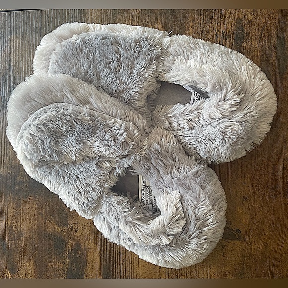 Shoes - Microwaveable Slippers